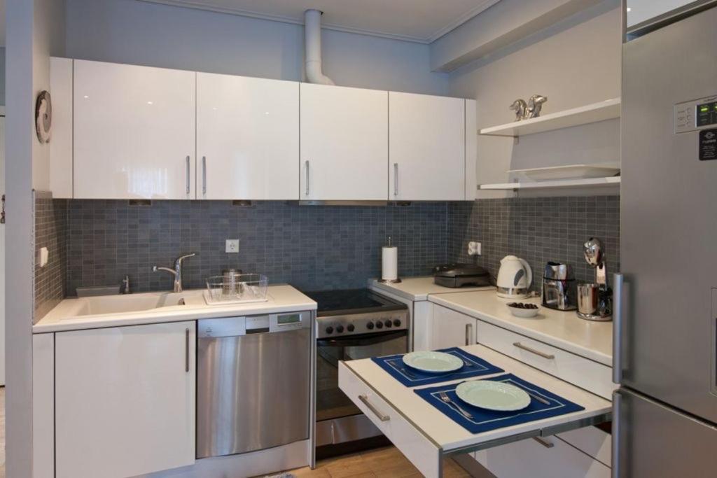 Acropolis Luxury Apartment With Balcony アテネ エクステリア 写真