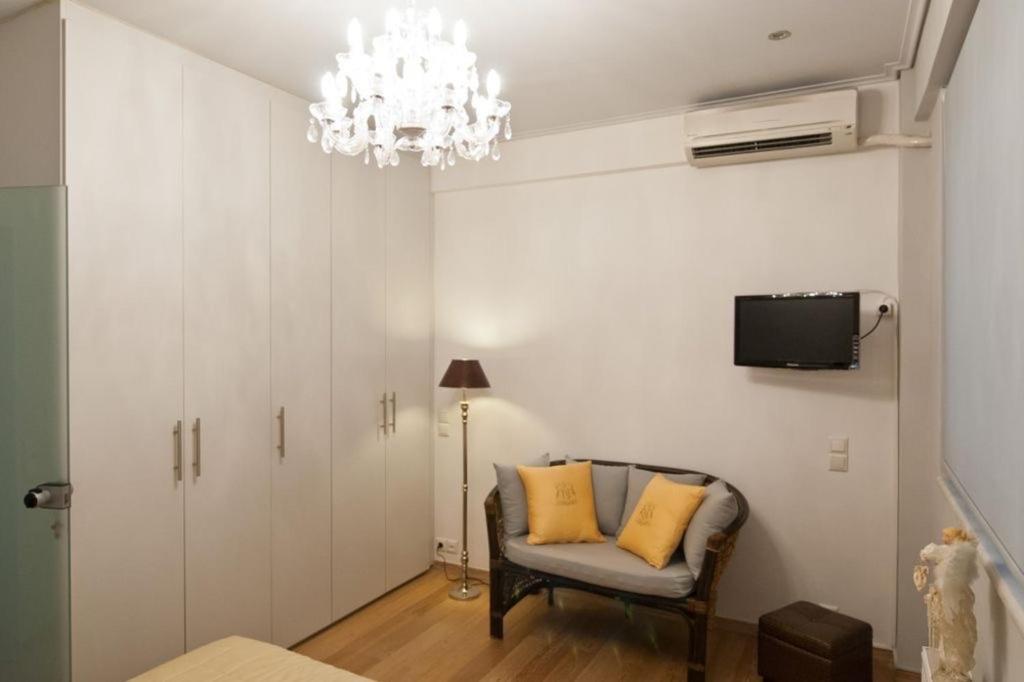 Acropolis Luxury Apartment With Balcony アテネ エクステリア 写真
