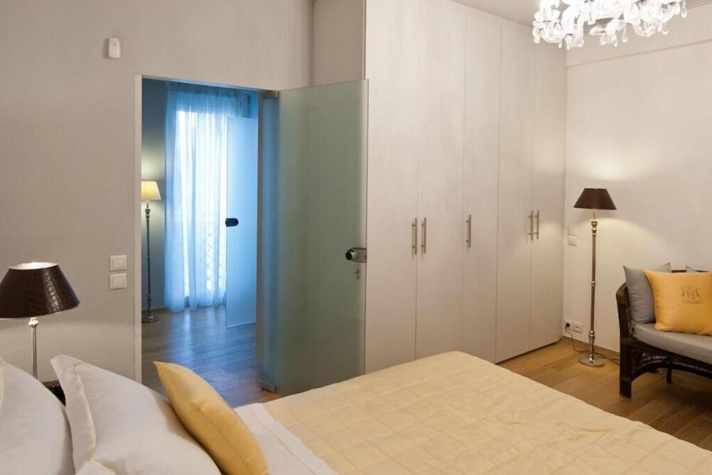 Acropolis Luxury Apartment With Balcony アテネ エクステリア 写真
