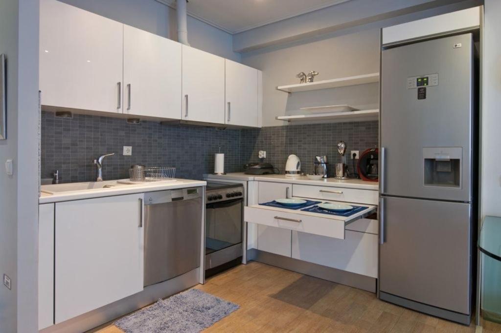 Acropolis Luxury Apartment With Balcony アテネ エクステリア 写真